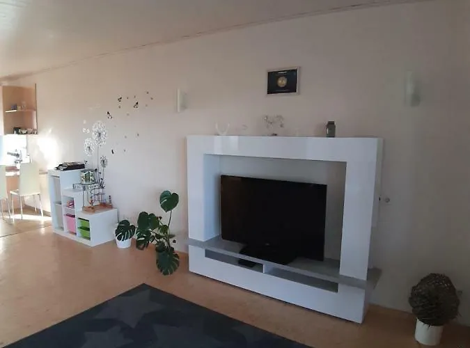 Heck アパート ヴァルデック